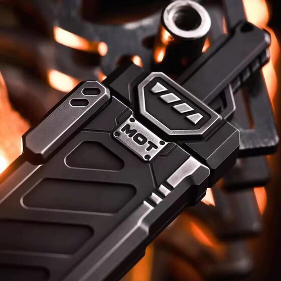 把玩物件MOT锯剑裂空金属宝剑推牌机械黑科技edc玩具解压指尖陀螺