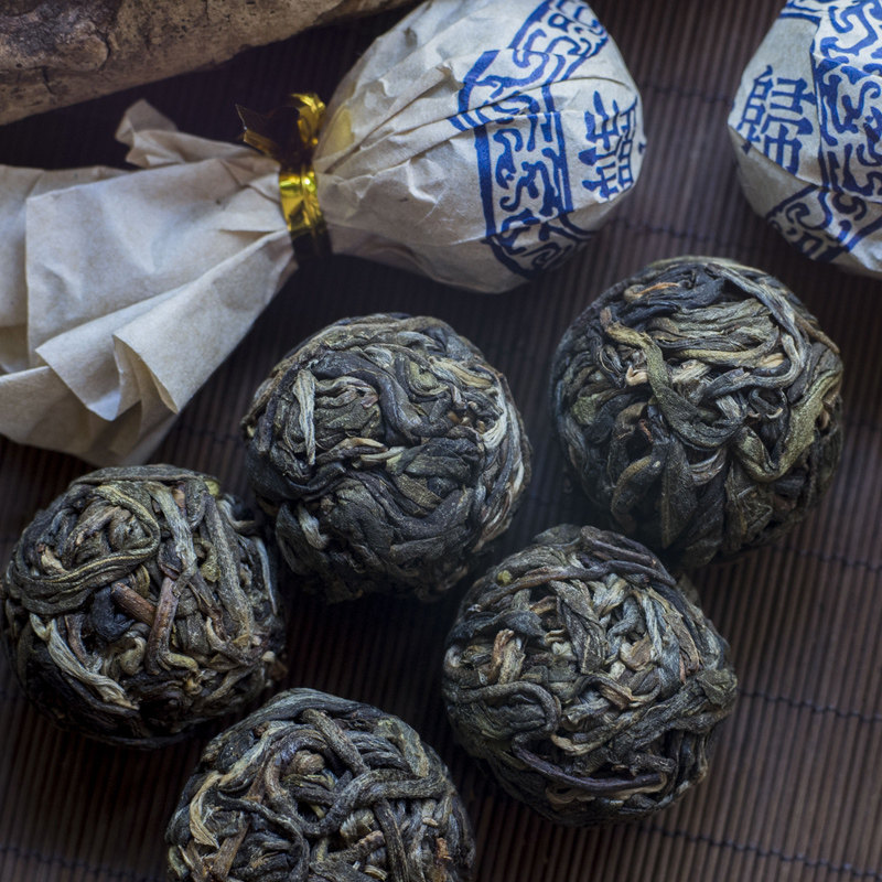 (Dragon Ball Festival) 2022 Xigui Ancient Tea Dragon Ball Handmade Tuocha Pu'er Raw Tea Dragon Ball 8g*18 Box