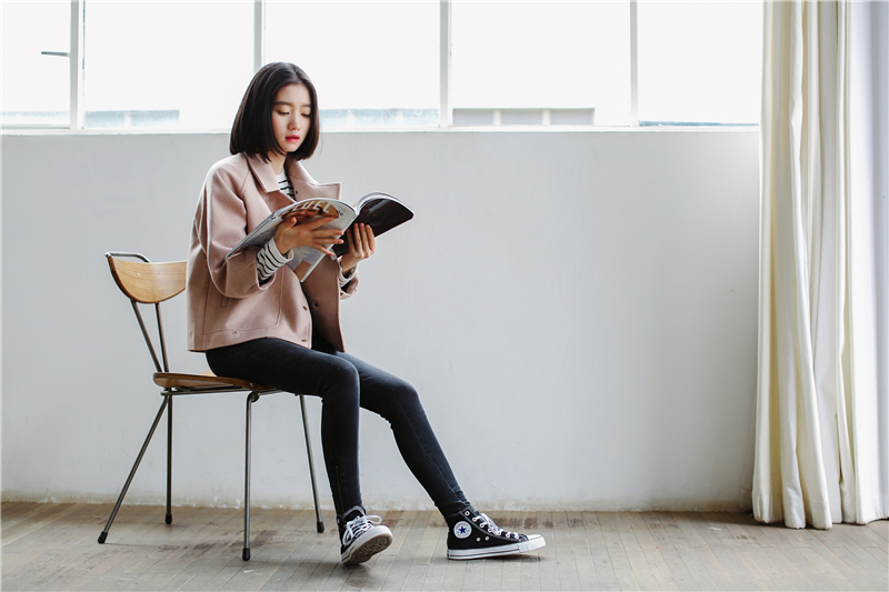 Sen áo len nữ mùa đông 2018 phiên bản tiếng Hàn mới của người đàn ông nhỏ bé lỏng lẻo Nizi áo len ngắn đoạn áo khoác lông vũ nữ