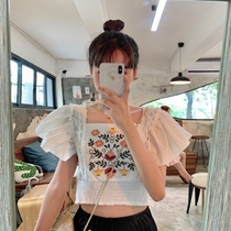 French thin court retro bubble sleeve shirt Womens design sense niche summer short-sleeved Hyuna wind top exposed umbilical