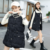 Girls autumn and winter clothes 2022 new vest outside wear 12 big kids foreign style Korean version feather cotton clip girl 15 years old