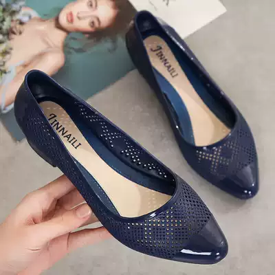 2021 new sandals Women summer fashion outside wearing jelly plastic bag head shoes hollow pointed thick heel Beach