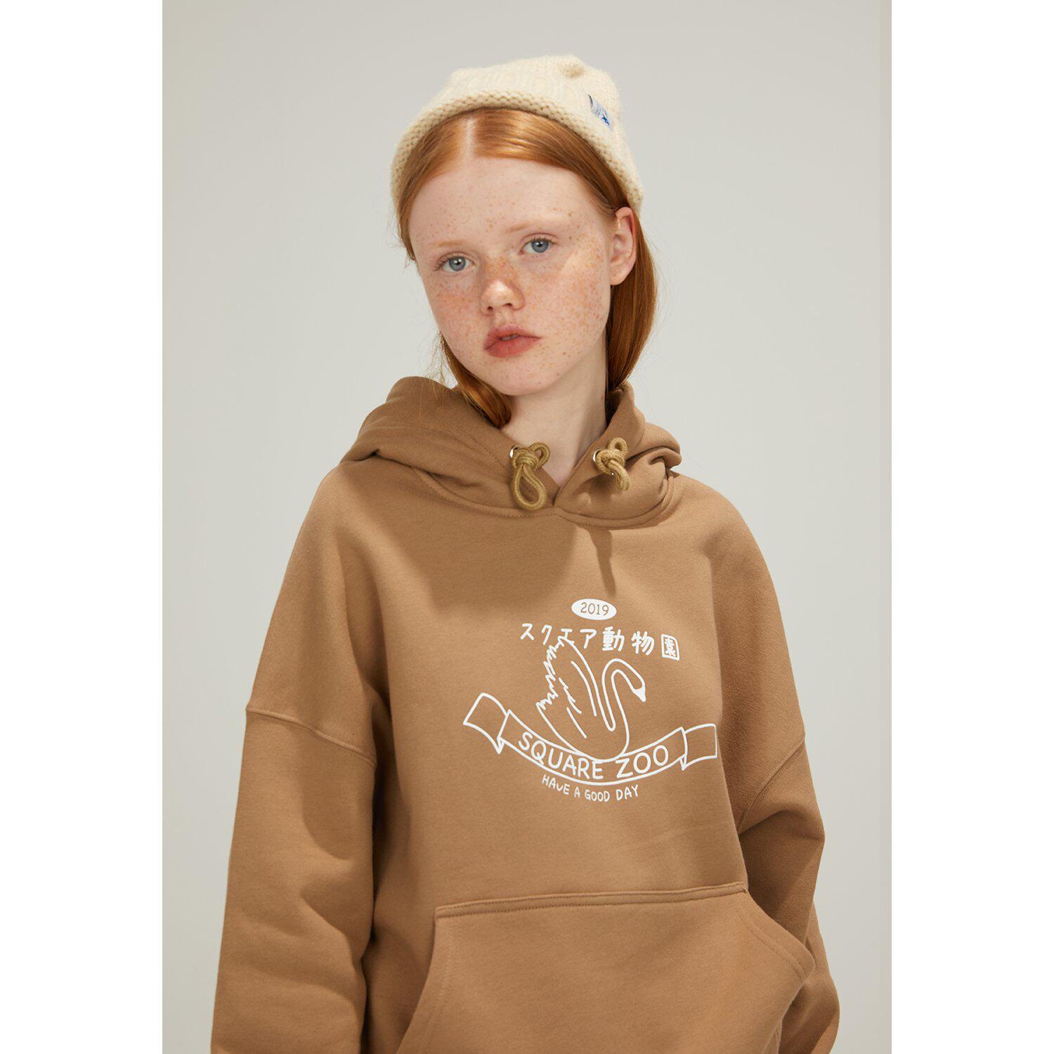 square houlest early autumn new personality printed multicolored tandem hat sportswomen Loose Student Couple Blouse