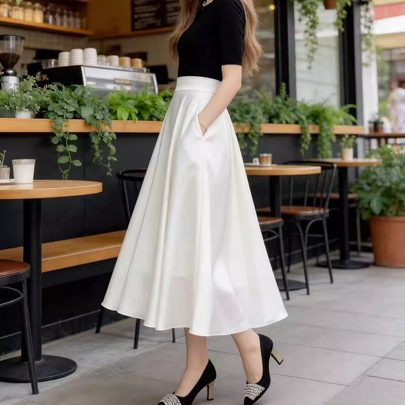 Hepburn-Style White Half-Skirt, French High-End Elegant Umbrella Skirt, Acetate Satin with a Premium Feel, Hip-Covering and Slimming, Large Flared Skirt