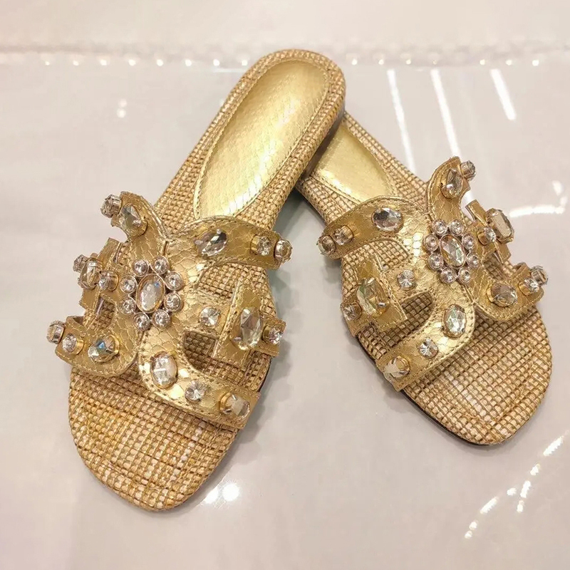 New Niche French Retro Style Woven Rhinestone Slippers for Women, Outdoor Sandals, Yu Shuxin's Same Style Flat Flip-Flops