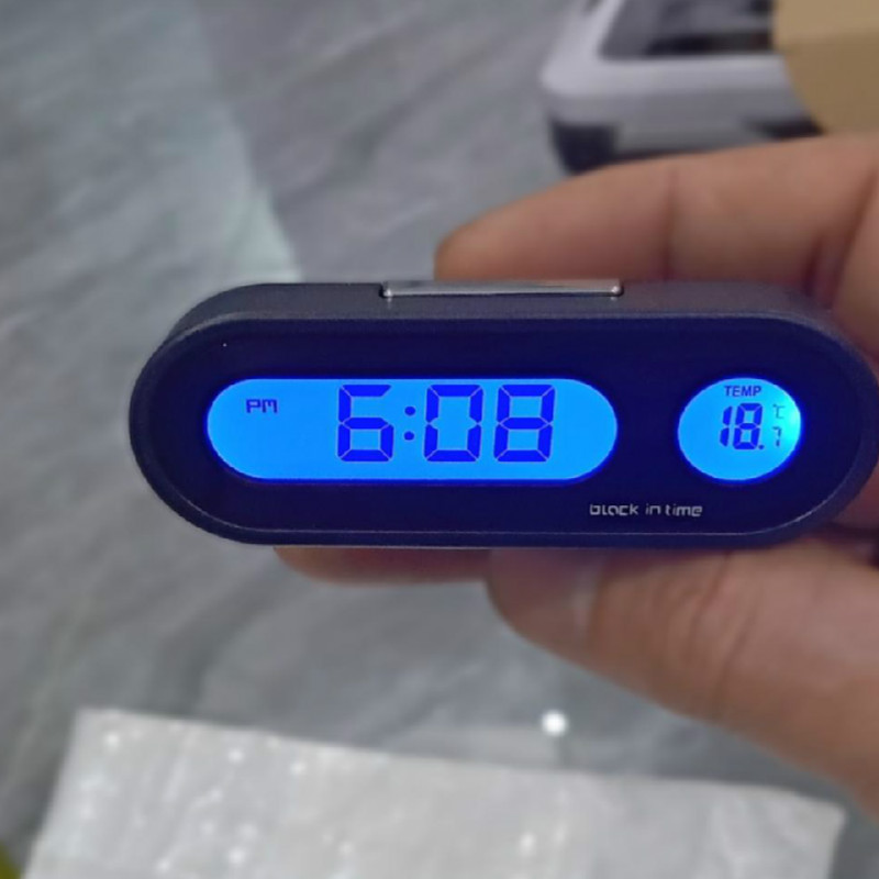 High-precision electronic digital stickable thermometer time display luminous on-board clock table in automotive vehicles-Taobao