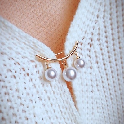Don't pin fixed clothes South Korean minimalist Pearl brooch breasted breast floral female accessories anti-walking light button pin 100 lap silk scarf button-Taobao
