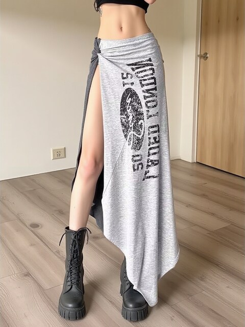 Plus size chubby mm niche design personalized printed twisted irregular skirt women's slit slim versatile long skirt
