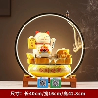 Белый, на удачу