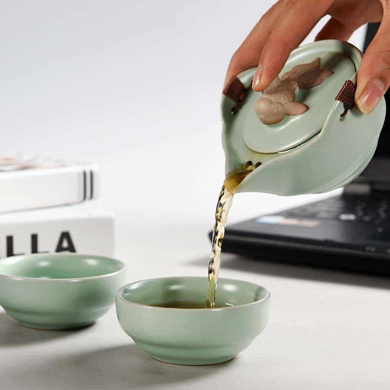 Beauty cabinet your up crack cup a pot of two cup of household ceramic cups portable travel kung fu tea set the teapot