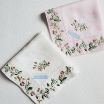 Japanese imported WEDGWOOD weechwood Ladies embroidered cotton handkerchief handkerchief square towel sweat towel strawberry