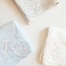 Japanese imported Sopisty ladies carry cotton gauze embroidered handkerchief handkerchief square towel sweat towel Lily of the Valley
