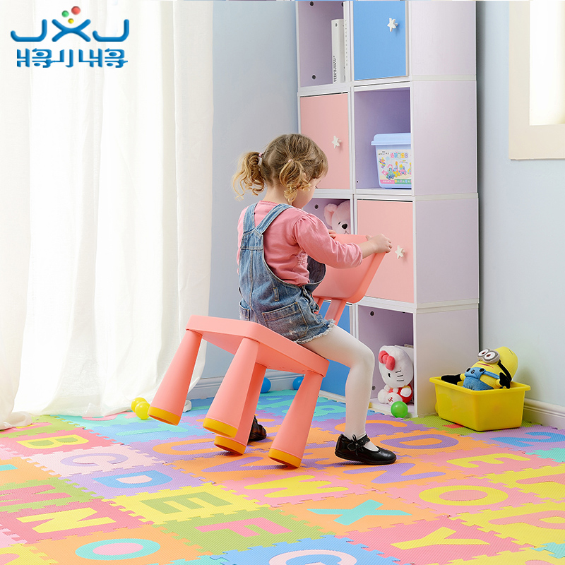 The Teenager Children S Table Chair Kindergarten Table And Chair