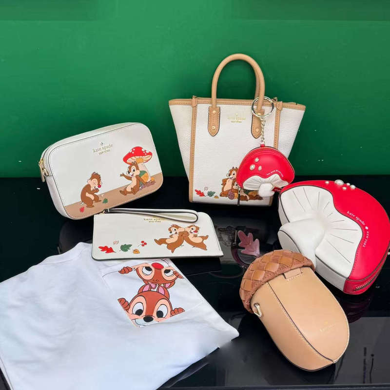 【Maggie's North American Purchasing Agent】Kate Spade/Ks Kate Spade Disney Chip'N' Dale Mushroom Bag