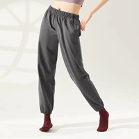 Темно -серые новые брюки редьки