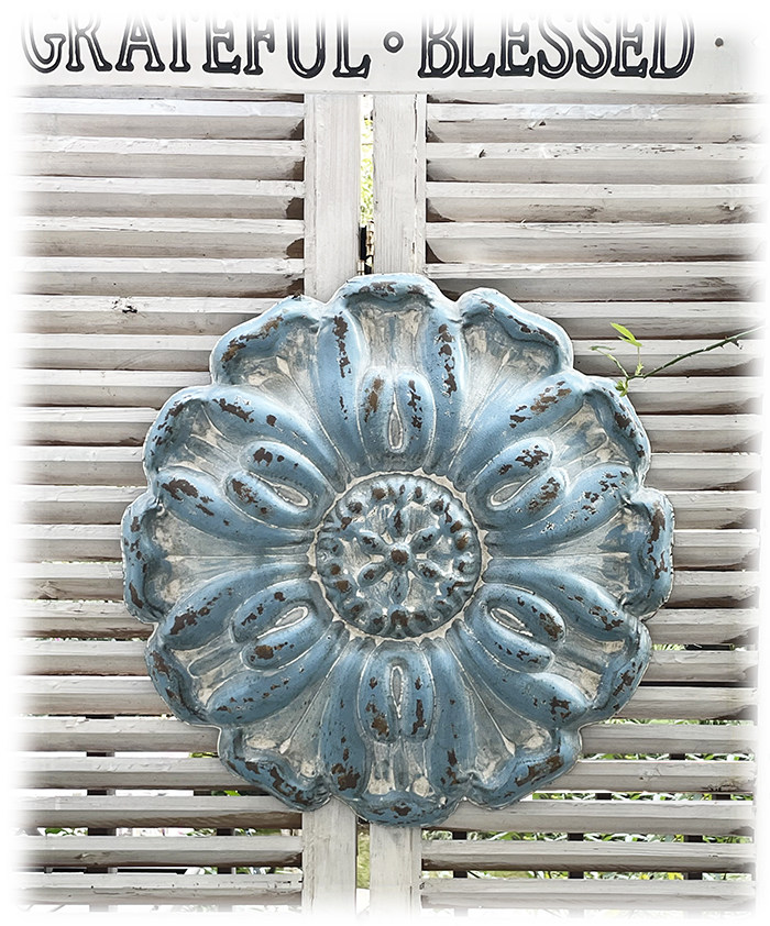 Solitude-style iron retro doing old depth reliqued flowers wall-mounted garden decoration with nostalgia