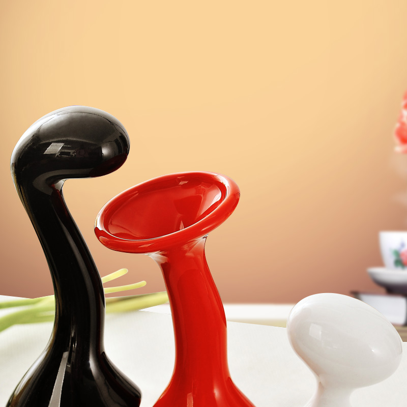 Jingdezhen day tengda modern ceramic arts and crafts creative furnishing articles sitting room adornment wedding gifts a family of three