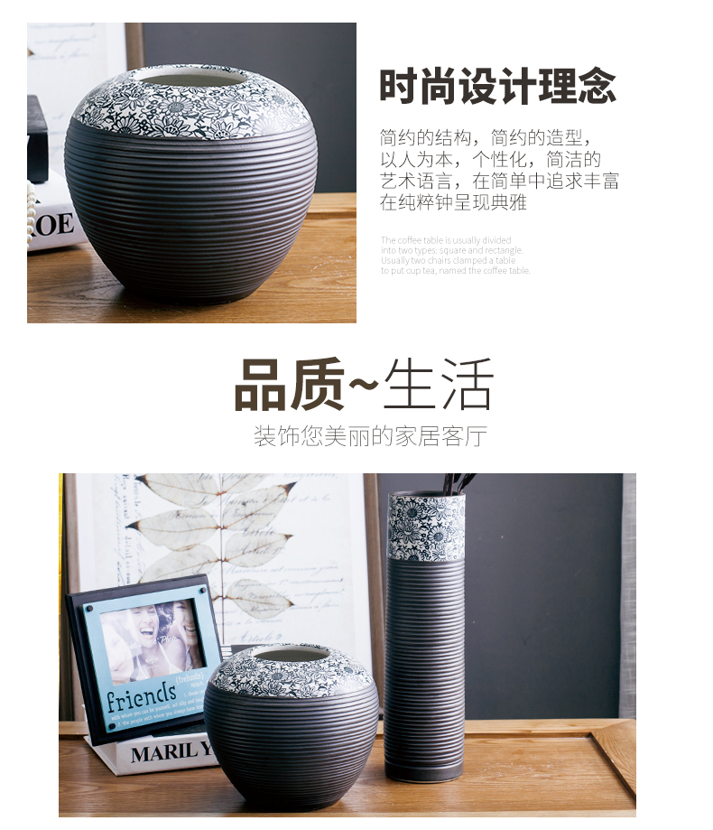 Black and white contracted household living ceramic three - piece vase Chinese ceramic wine cabinet room adornment bedroom furnishing articles