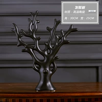 Северные темные волосы