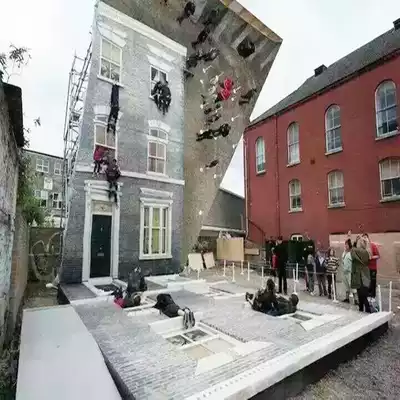 Vibrato net celebrity artifact challenges the magic mirror to climb the rock visual illusion scene Novel warm-up custom event props