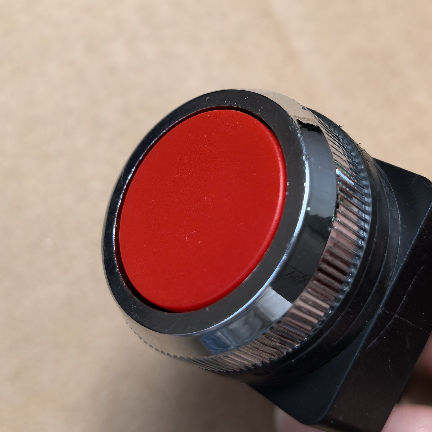 Machine Tool Push Button Switch, Momentary Self-Resetting Tbf-30 Turret Milling Machine Start Control Switch, Red and Green Lift