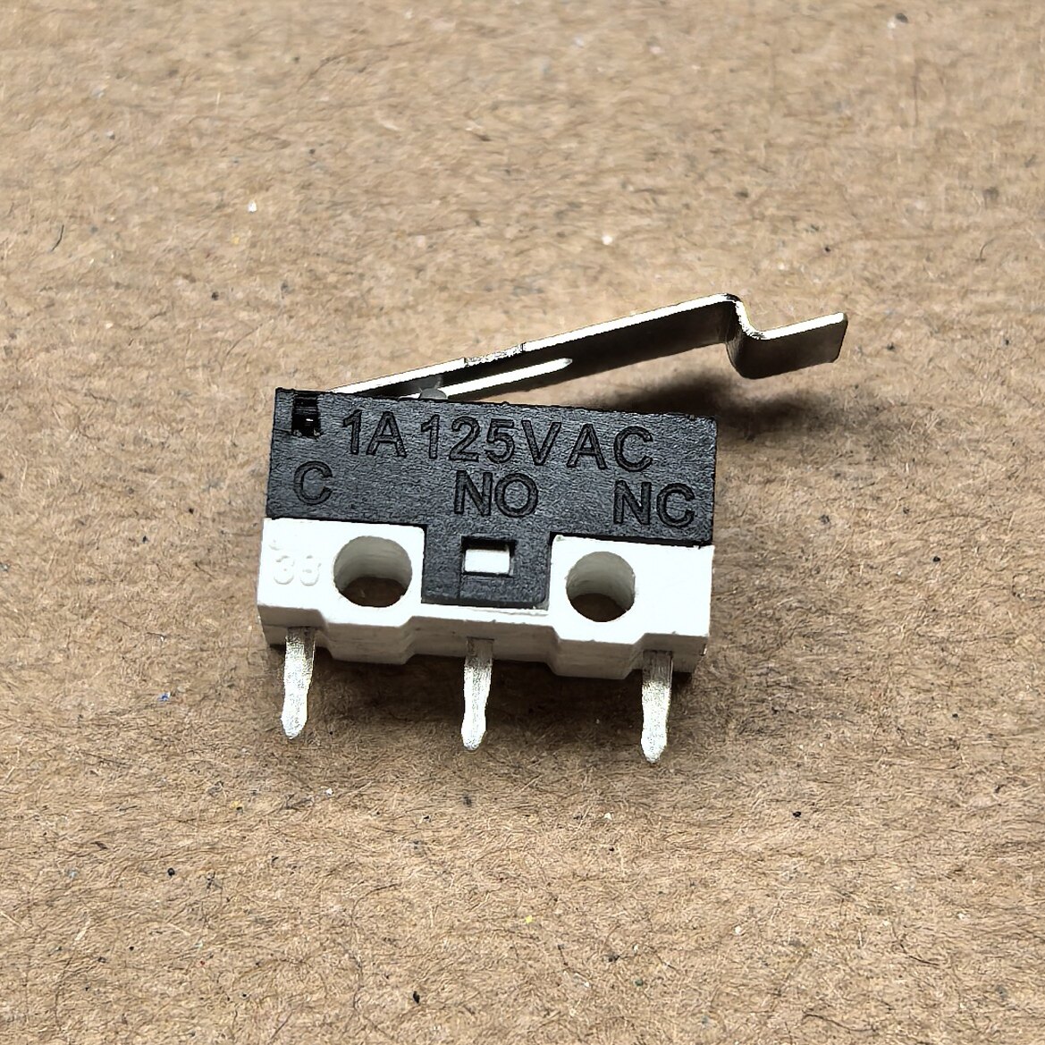 1A微动开关KW10-Z小型自复位行程限位开关3脚按键黑白125V轻触