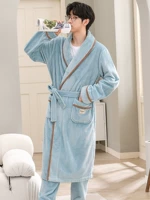 Голубой гнилый цветок для спящего халат мужчина