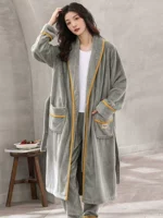 Трава зеленый гнилый цветок спящий халат