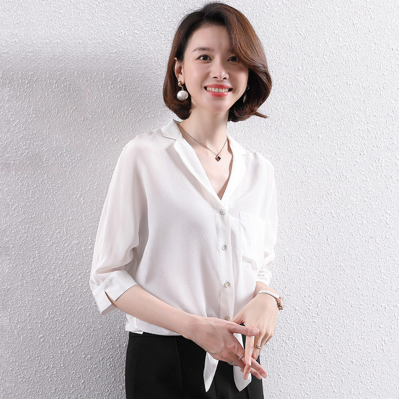 Real silk shirt woman 2022 Summer new thin down swing lacing design sensation small crowdsourced high-end white short sleeve blouse
