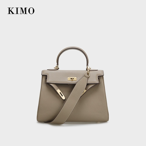 Вместительная и большая кожаная сумка на одно плечо