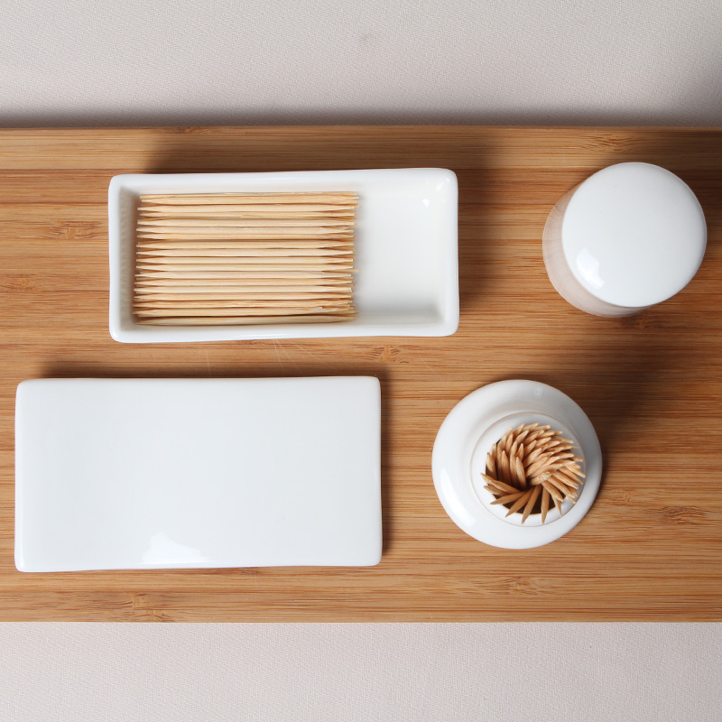 Pure white round ipads porcelain table tableware creative simple Chinese style western - style toothpicks extinguishers toothpick box