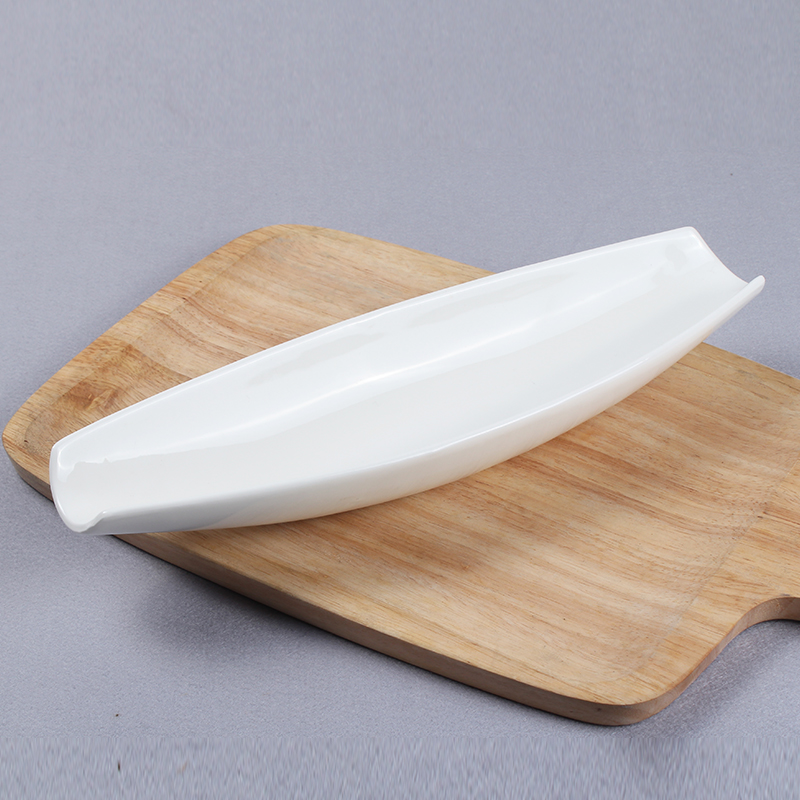 Pure white ceramic hotel tableware creative Japanese boat contracted strip stock dish plate strip plate plate