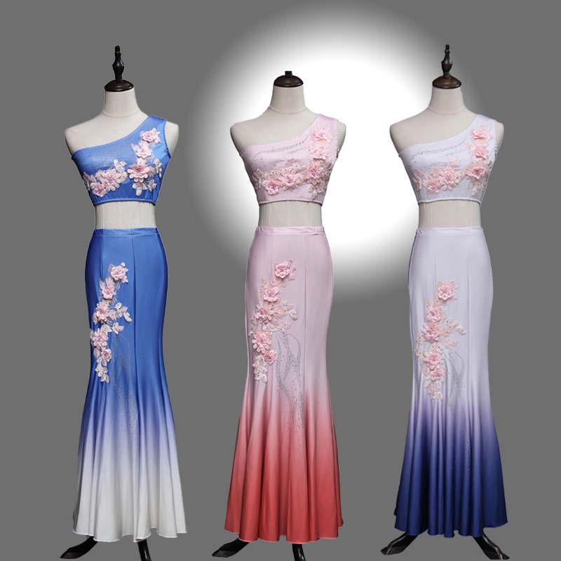 ダイ族の服の女性の成人向けの新しいダンスパフォーマンス衣装シーサンパンナスーツ芸術試験孔雀ダンスグラデーションフィッシュテールスカート