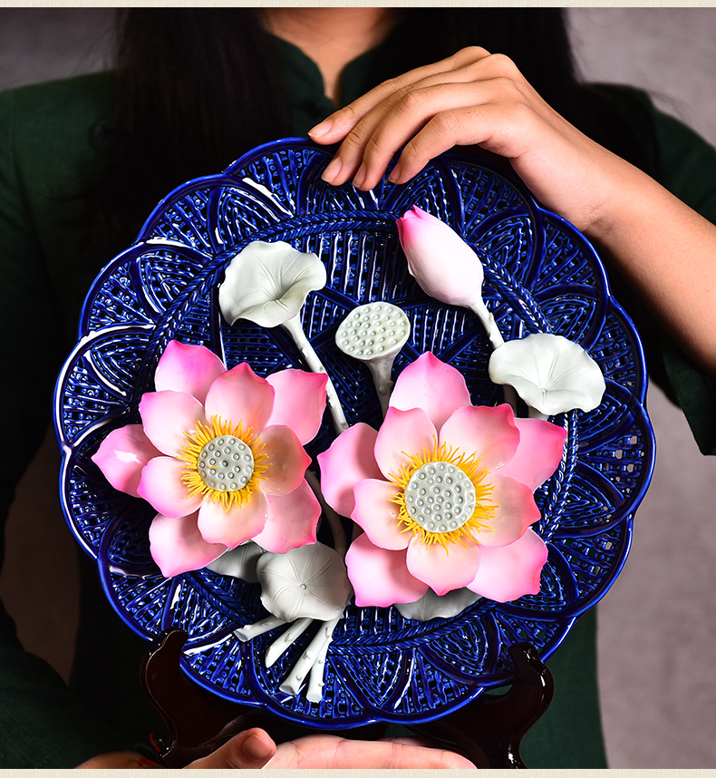 Oriental soil creative ceramic flower hang dish furnishing articles of Chinese style living room decoration plate of dehua white porcelain arts and crafts