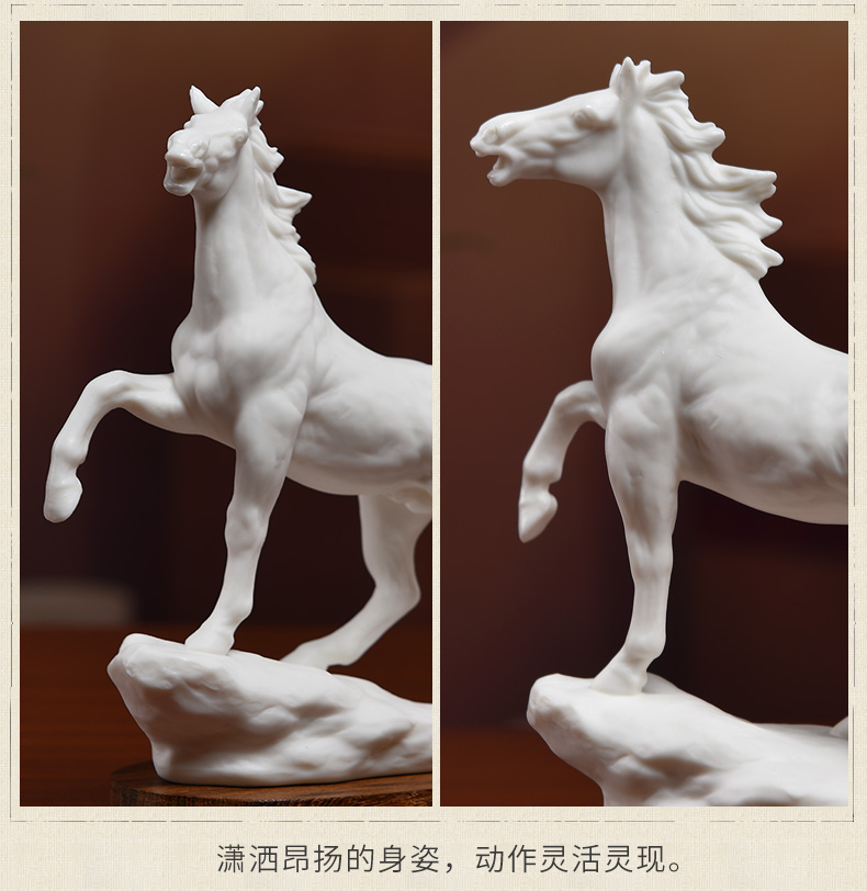The east mud creative ceramic horse process small place office desktop rich ancient frame of I sitting room adornment