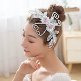 Танцевальная голова играет в голову головы головы Цвета