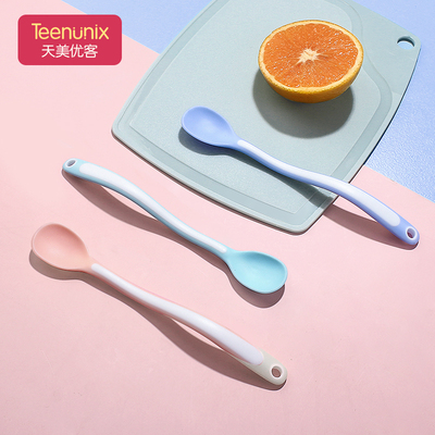 婴儿吃饭感温勺子变色