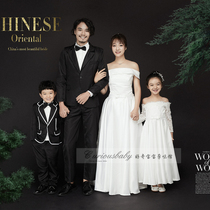  2019 exhibition new photo studio parent-child theme clothing Family portrait of a family of four British style high-end dress suit