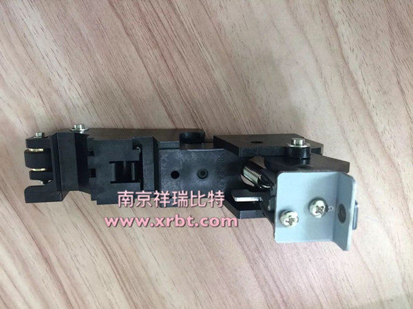 Figure Wang FC cutting plotter pressing paper wheel set