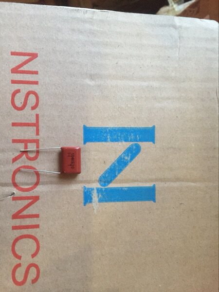 Daily Precision CBB film capacitive 104K630V foot position 0 15MM 1uF630V original imported NIS