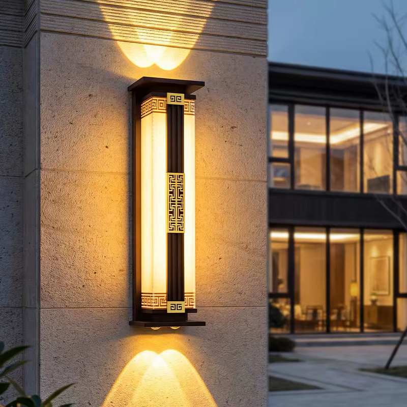 Solar Outdoor Wall Light, New Chinese Style Waterproof Wall Lamp, Wall Light for Pillars on Both Sides of the Gate, Outdoor Courtyard Gate Pillar Light