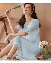 Genie Queen Sleeping Dress Woman 2022 New Summer Short Sleeve Home Dress Superior Sense Small Turnover Silk Sex