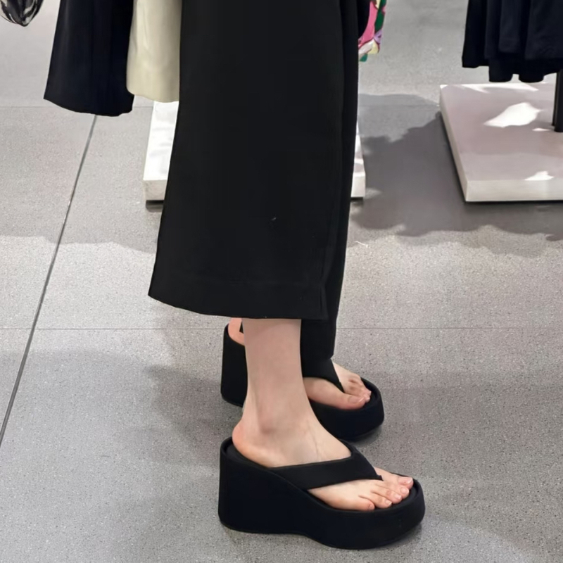 Super Thick-Soled Flip-Flops for Small People, Height-Increasing Women's Shoes, New Summer Style Outdoor Slippers, High-Heeled Waterproof Platform Thong Sandals