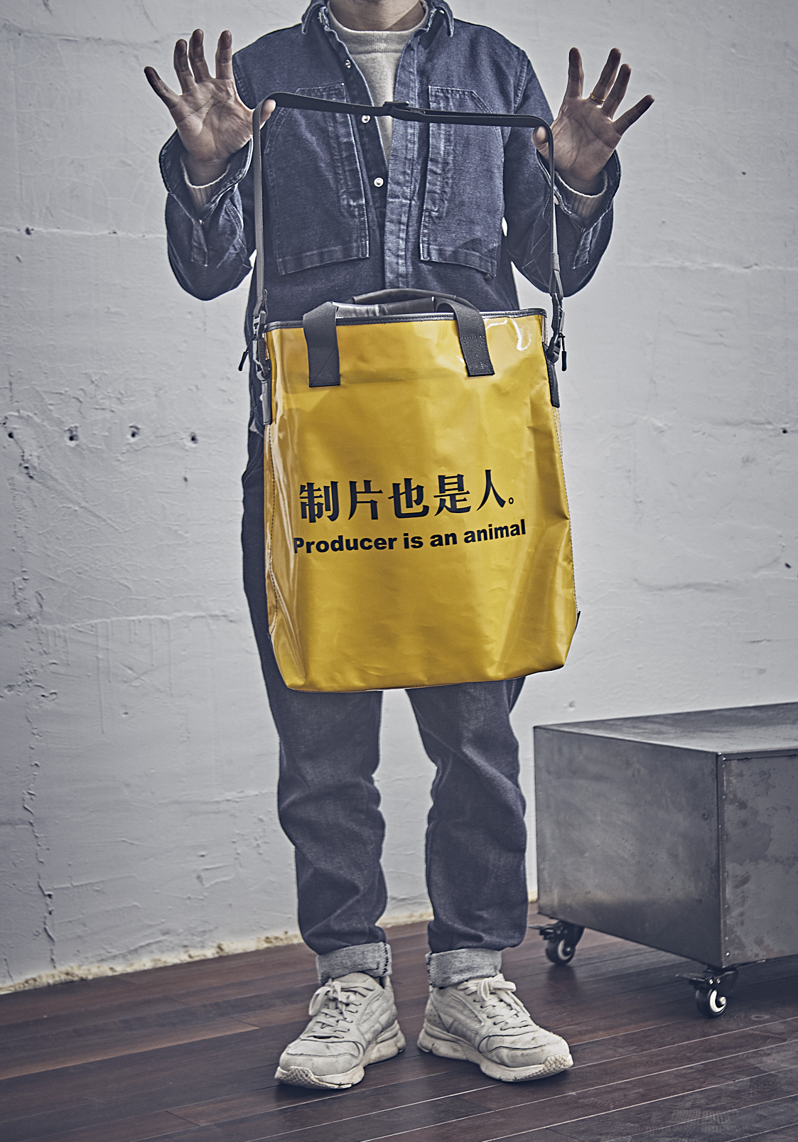 Half Van new pint of light anti-rain cloth PVC single shoulder minimalist handbag producer custom-made pitched satchel