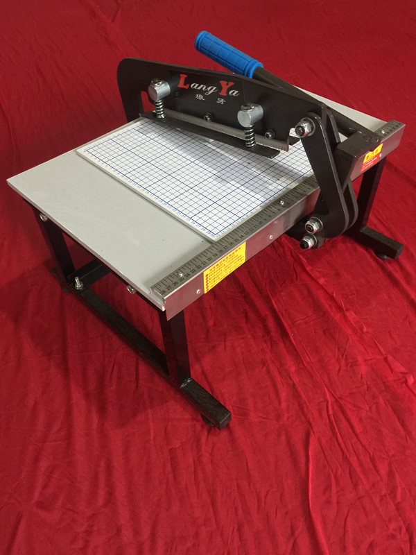 Wolf Tooth Free Shipping Fabric Sample Cutting Machine Color Card Machine Serrated Fabric Cutting Machine Fabric Cutting Machine 30cm Fabric Sample Cutting Board