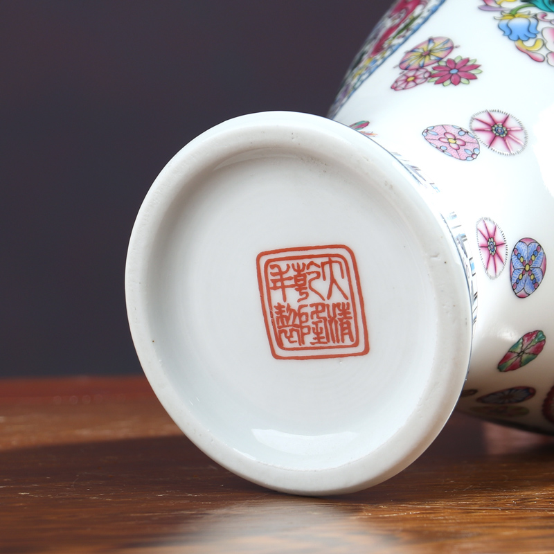 Jingdezhen ceramics vase ears imitation the qing qianlong years furnishing articles sitting room adornment antique Chinese arts and crafts