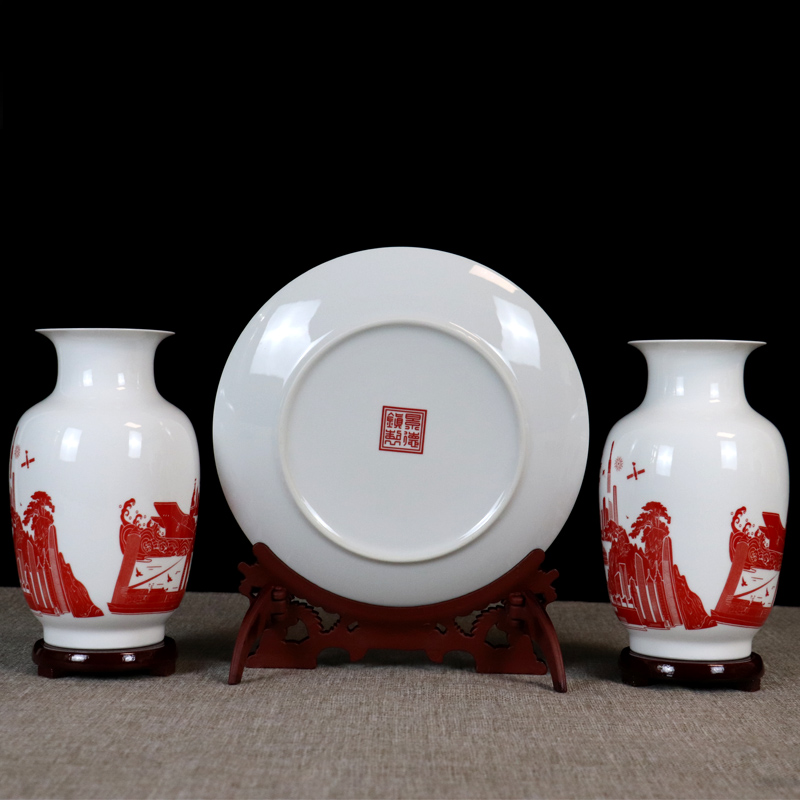 Three - piece suit of jingdezhen ceramic vases, dried flower decorations furnishing articles red wine sitting room TV cabinet craft gift mugs