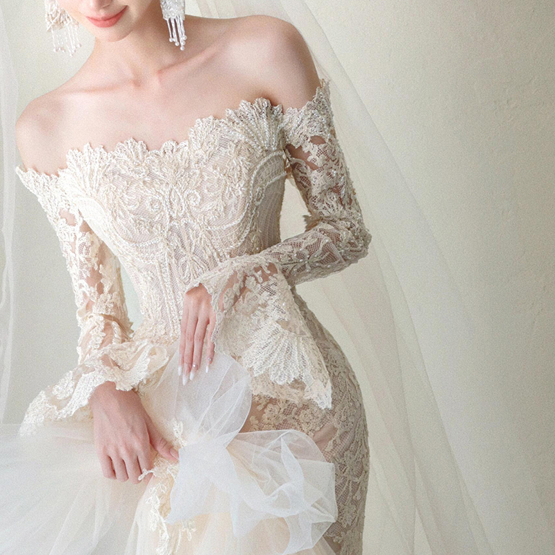 French Lace Light Wedding Dress 2026 New Style Bride High-End Reception Dress Engagement Dress Fishtail Off-Shoulder