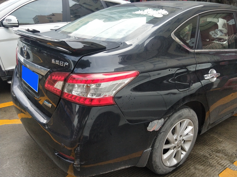 Đuôi xe Nissan Sylphy 12-18 Phiên bản đặc biệt của Sylphy với đuôi đèn LED đuôi mới lắp đặt đục lỗ cánh hướng gió xe ô tô
