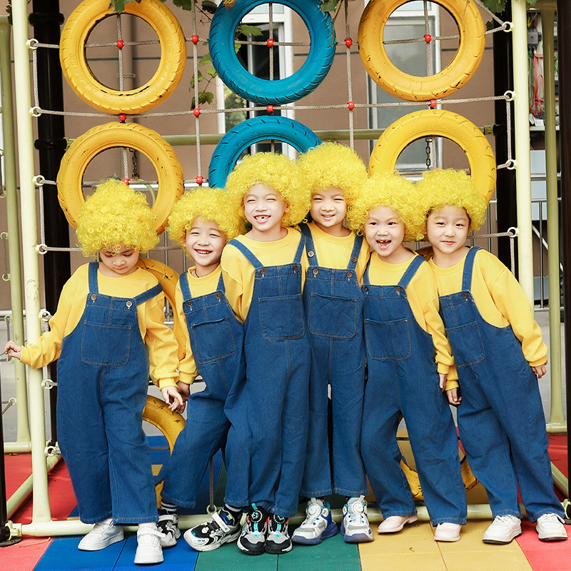 New long-sleeved children to play with small yellow people COS performance clothes autumn winter sweatshirt denim back with pants dance class-Taobao
